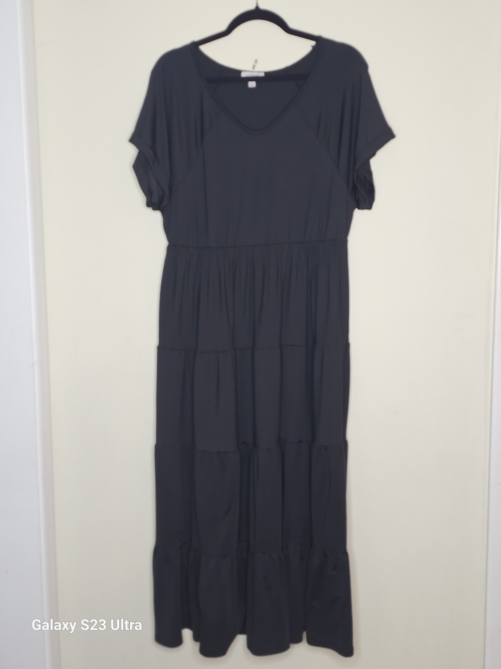 Umgee Black Tiered Short Sleeve Maxi Dress L
